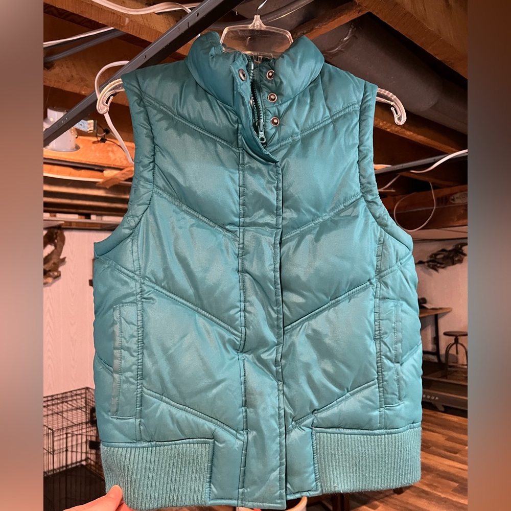 Gap vest